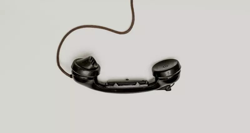 Zu Seite "Beratung und Anmeldung". Foto: Telefonhörer. unsplash | Alexander Andrews Telefonhörer. Foto: unsplash | Alexander Andrews